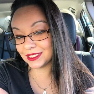 Meet your Posher, Angelica